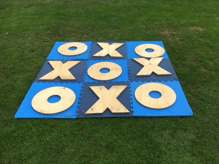 Giant Noughts and Crosses | London, South East, Kent